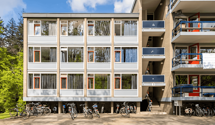 Kamer · 10 m² · €371,-