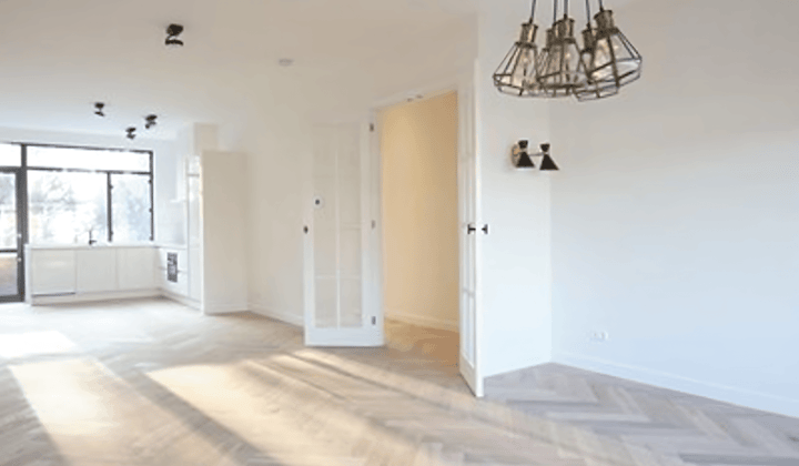 Appartement · 135 m² · €3000,-