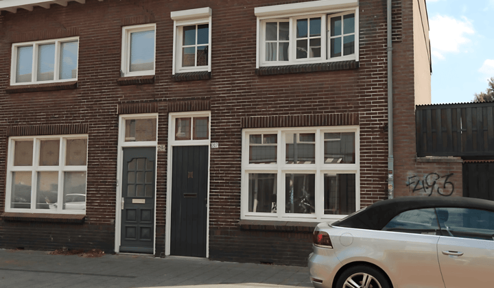 Huis · 120 m² · €2150,-