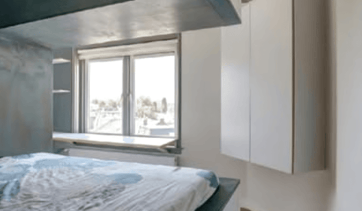 Studio · 30 m² · €1050,-