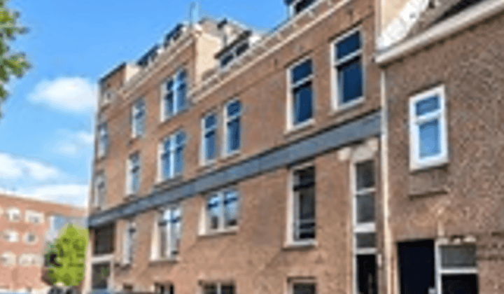 Appartement · 110 m² · €2100,-