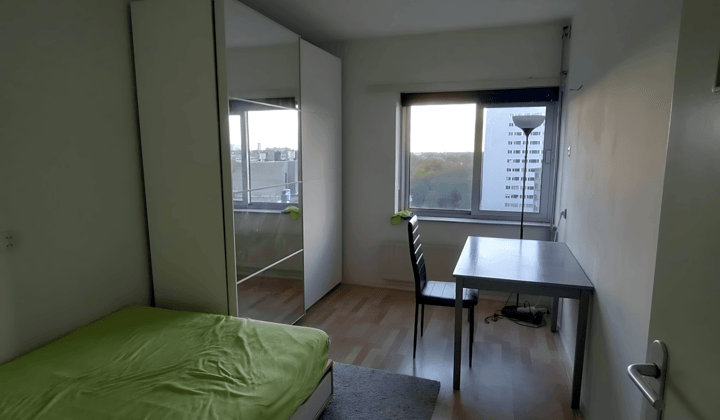 Kamer · 15 m² · €760,-