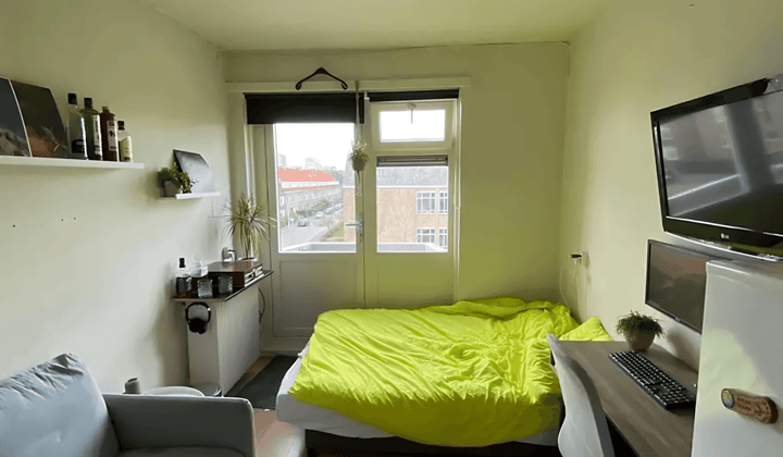 Kamer · 11 m² · €391,-