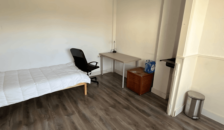 Kamer · 20 m² · €730,-