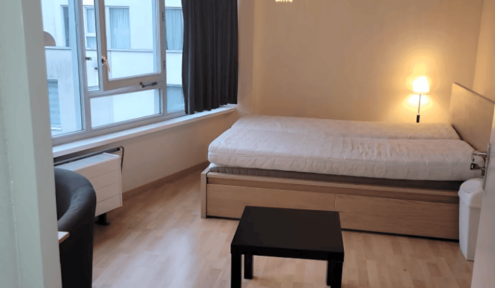 Kamer · 16 m² · €750,-