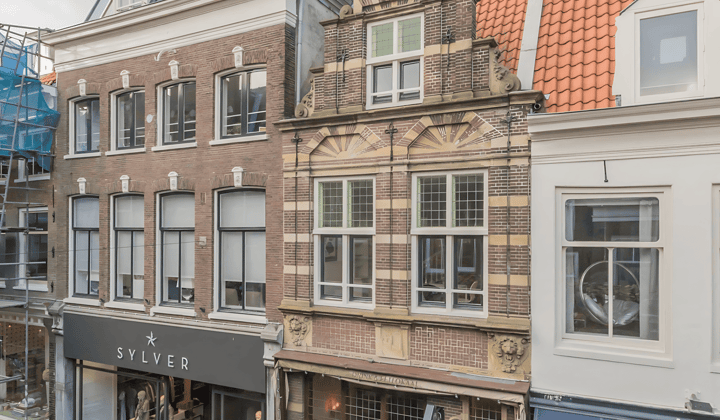 Appartement · 91 m² · €2465,-
