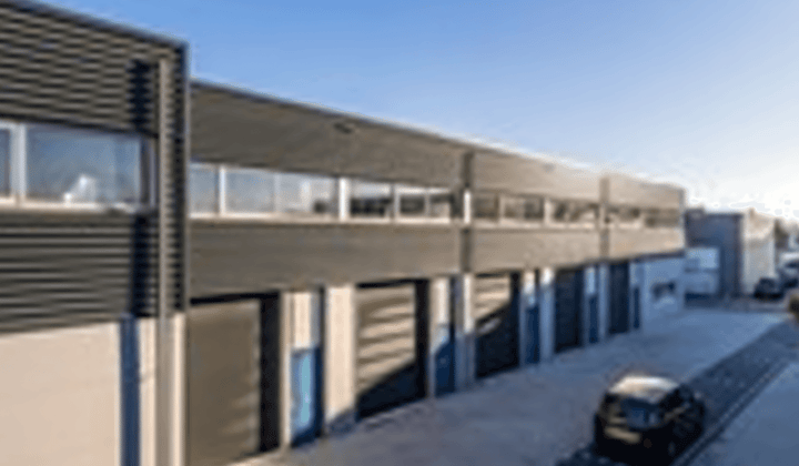 Bedrijfsruimte · 110 m² · €1500,-