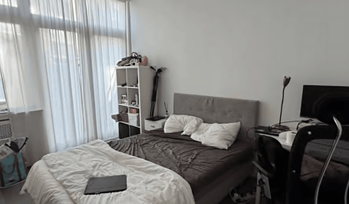 Kamer · 12 m² · €1305,-