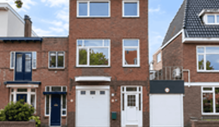 Appartement · 210 m² · €2950,-
