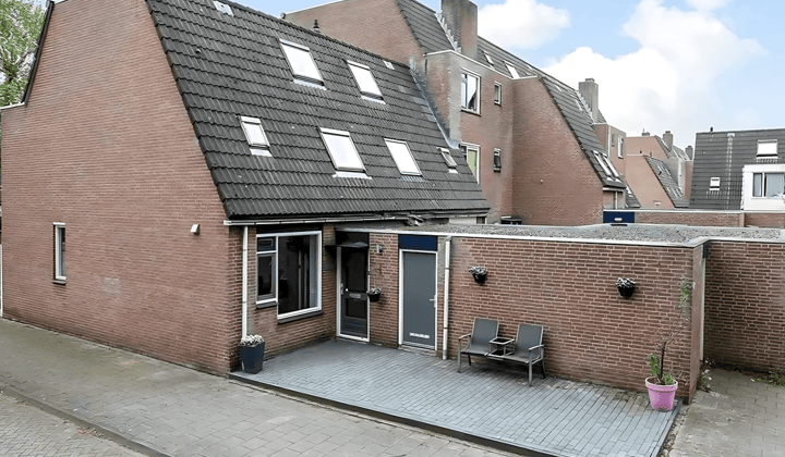 Kamer · 14 m² · €625,-
