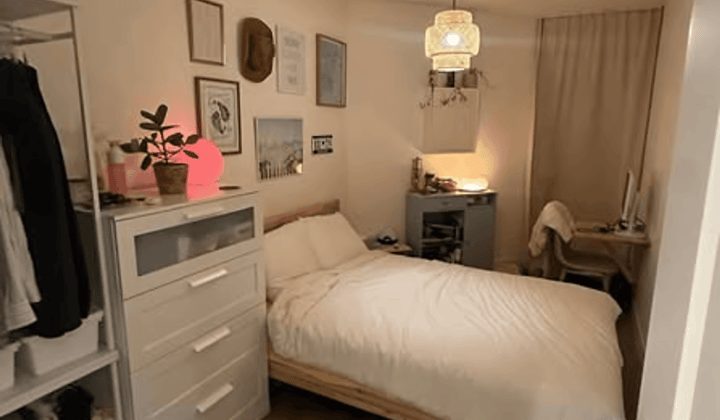 Kamer · 11 m² · €1060,-