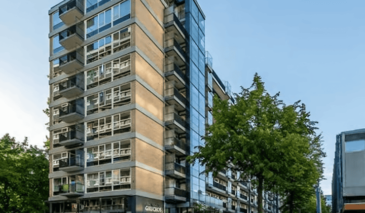 Appartement · 80 m² · €1648,-