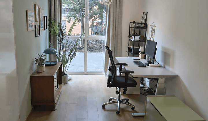 Appartement · 135 m² · €2300,-