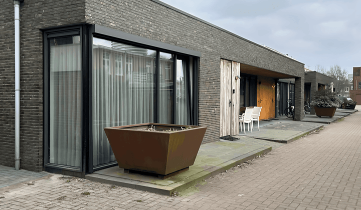 Huis · 124 m² · €2080,-