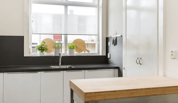 Appartement · 160 m² · €800,-