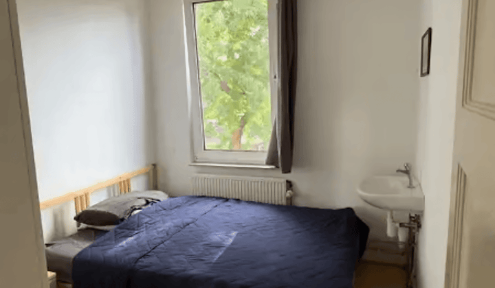 Kamer · 30 m² · €450,-