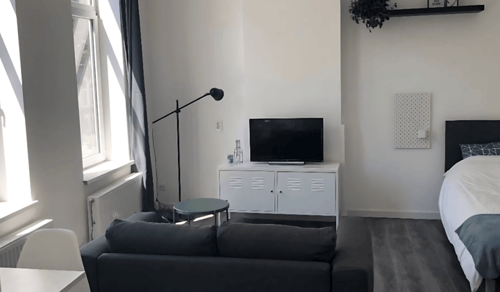 Studio · 35 m² · €1550,-