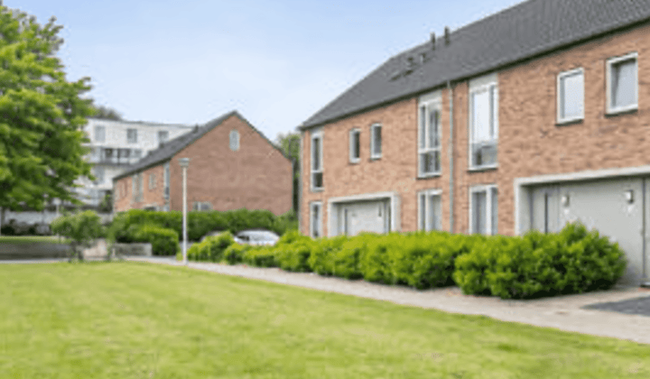 Huis · 115 m² · €1445,-