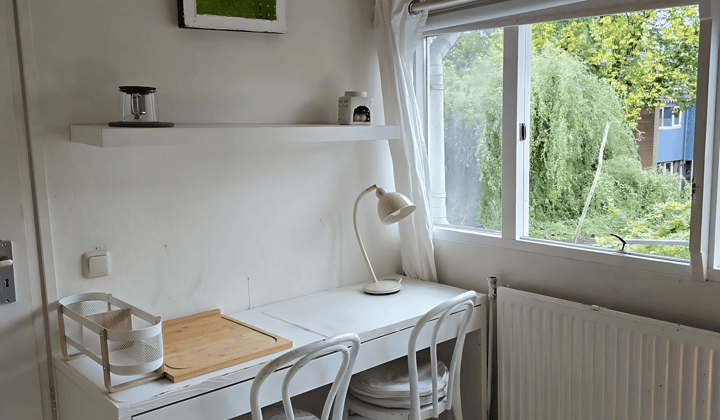 Kamer · 12 m² · €600,-