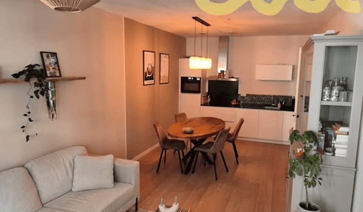 Huis · 65 m² · €1400,-