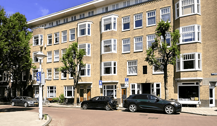 Appartement · 68 m² · €2480,-