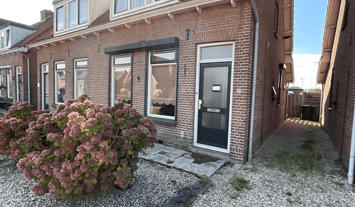 Huis · 74 m² · €550,-