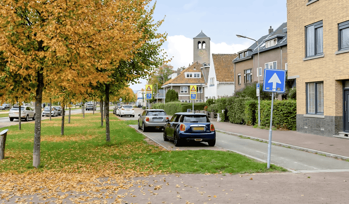Huis · 175 m² · €3195,-