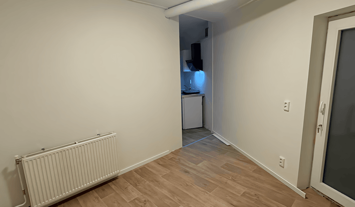 Kamer · 15 m² · €559,-