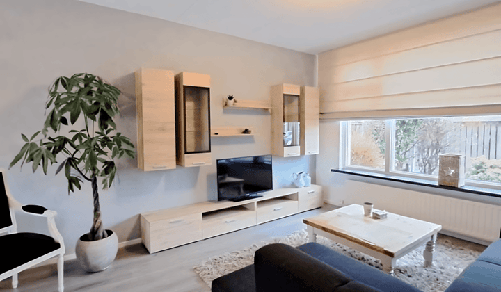 Huis · 125 m² · €2350,-