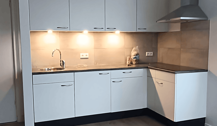 Kamer · 19 m² · €864,-