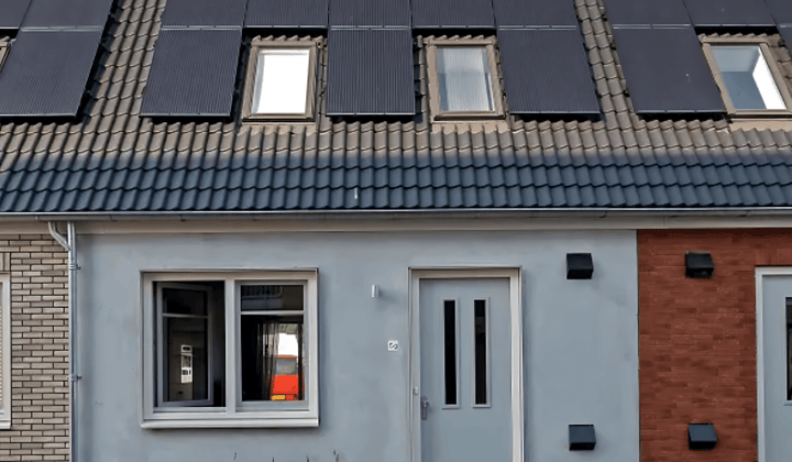 Huis · 89 m² · €2050,-