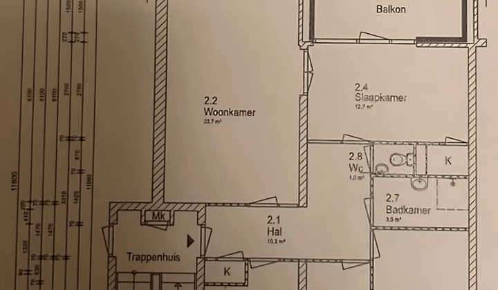 Huis · €680,-