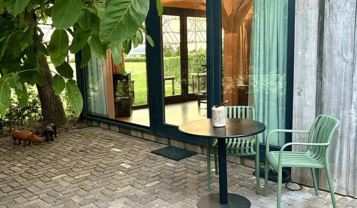 Studio · €3256,-