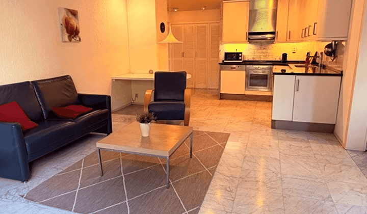 Appartement · 86 m² · €2300,-