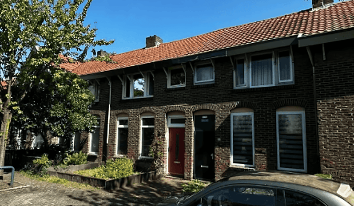 Huis · 89 m² · €1750,-