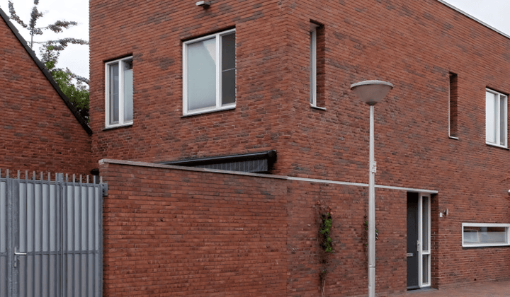 Huis · 152 m² · €1975,-