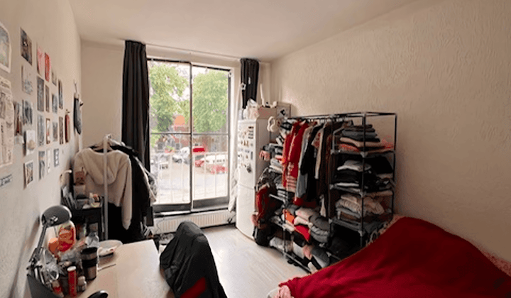 Kamer · 12 m² · €486,-