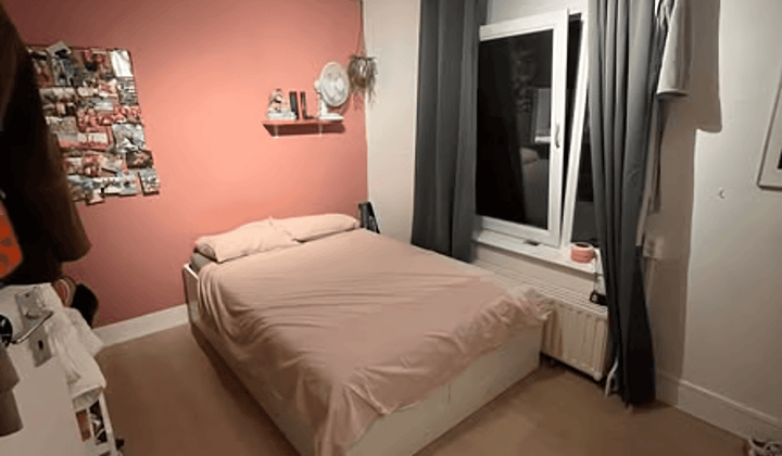 Kamer · 12 m² · €350,-
