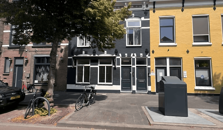 Kantoor · 102 m² · €2495,-