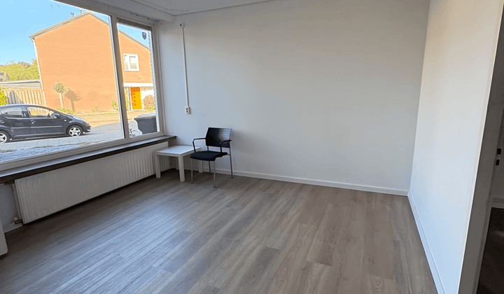 Kamer · 13 m² · €695,-