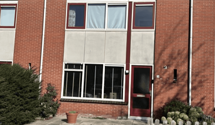 Huis · 61 m² · €933,-