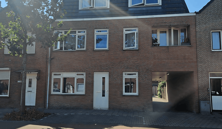 Appartement · 48 m² · €875,-