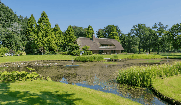 Kamer · 92 m² · €200,-