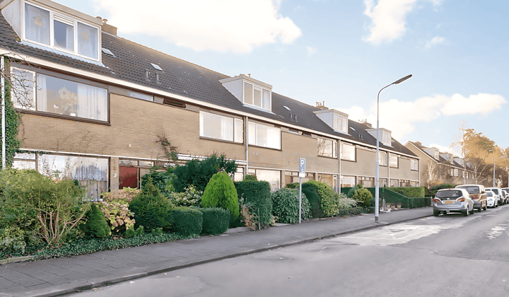 Huis · 120 m² · €1750,-