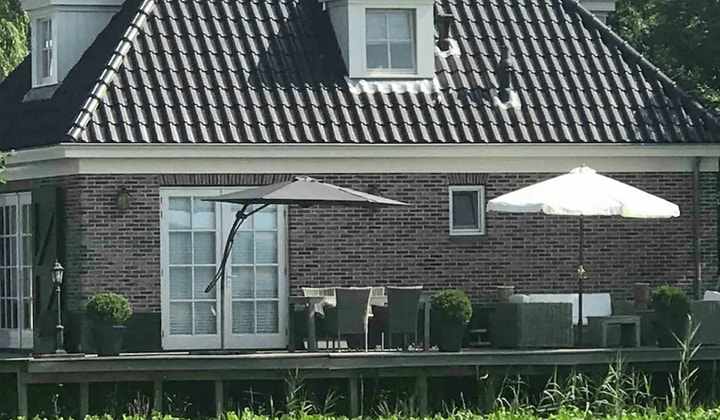 Huis · €1829,-