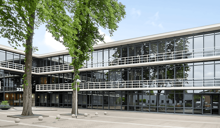 Kantoor · 379 m² · €125,-