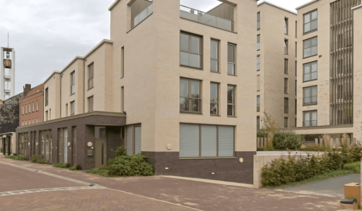 Appartement · 141 m² · €950,-