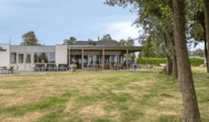 Bedrijfsruimte · 71 m² · €3370,-