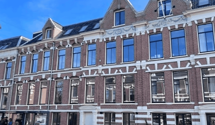 Huis · €3195,-
