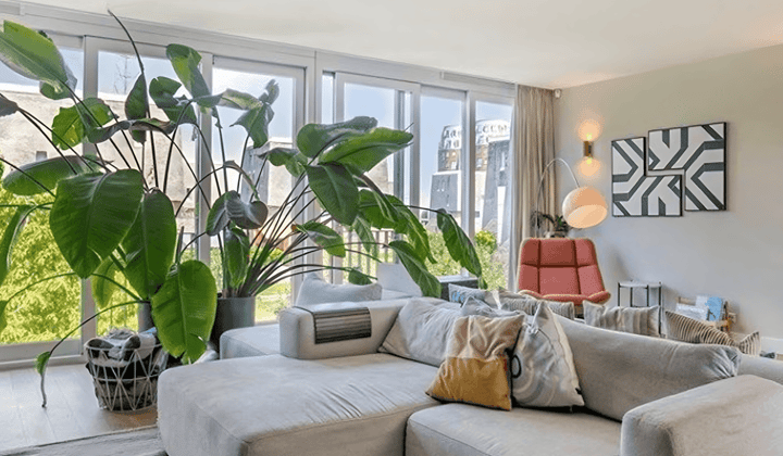 Huis · €3750,-